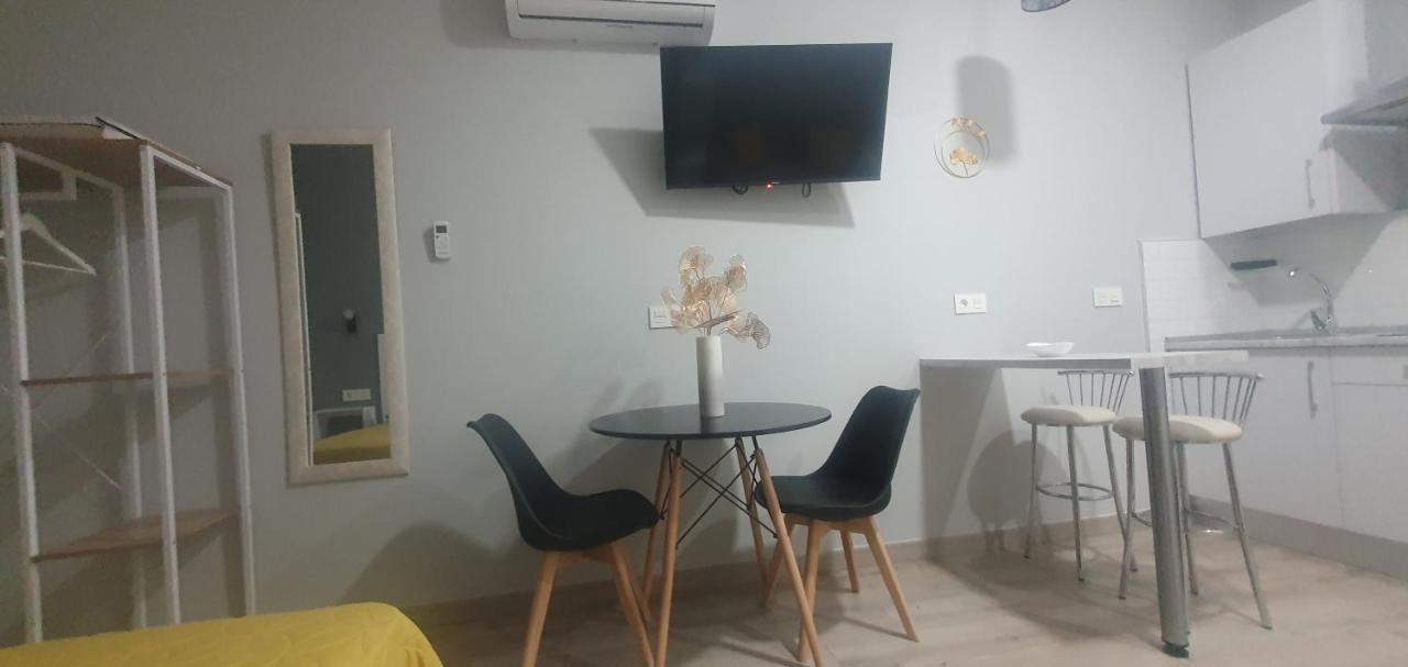 Apartamentos Las Trece Llaves Jacuzzi Bajo Reserva Merida Exterior photo